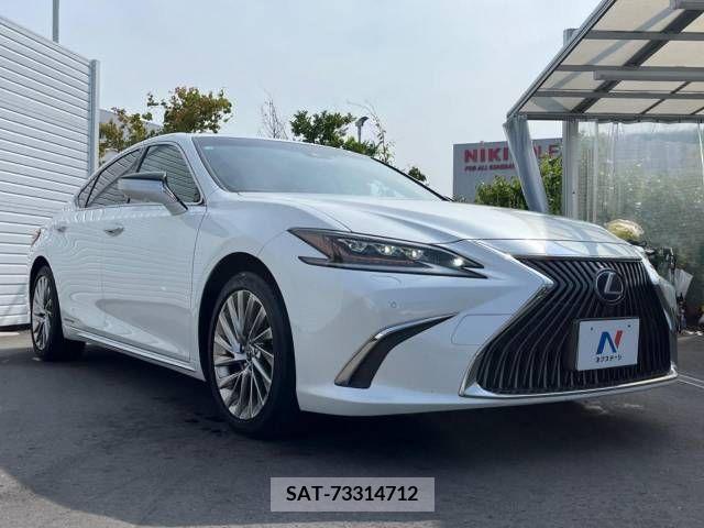 Lexus ES 2020-09 387619-16