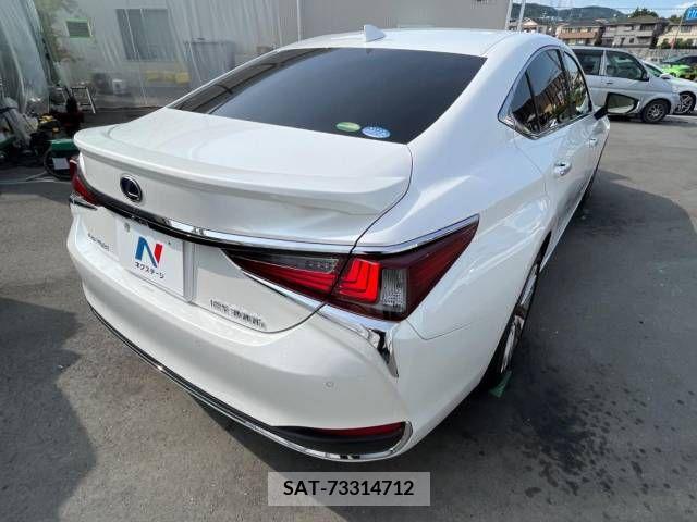 Lexus ES 2020-09 387619-17