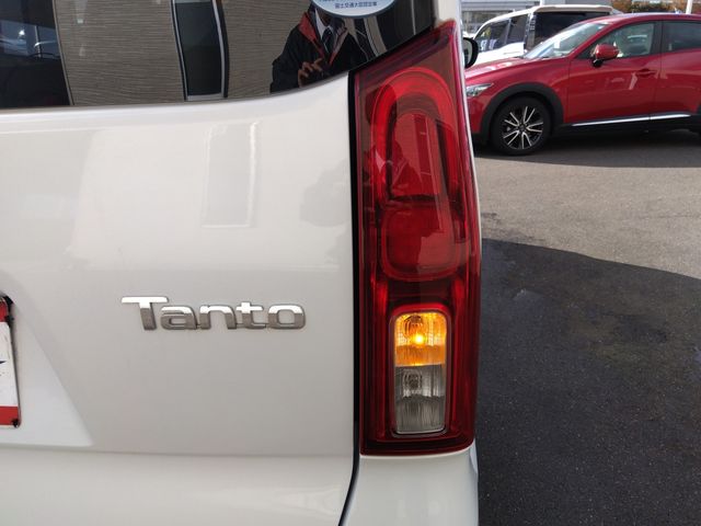 Daihatsu TANTO 2019-11 27335-6