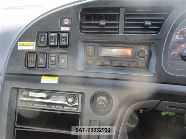 Isuzu GIGA 2013-02 270765-8
