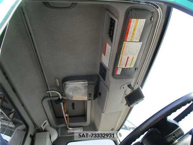 Isuzu GIGA 2013-02 270765-12