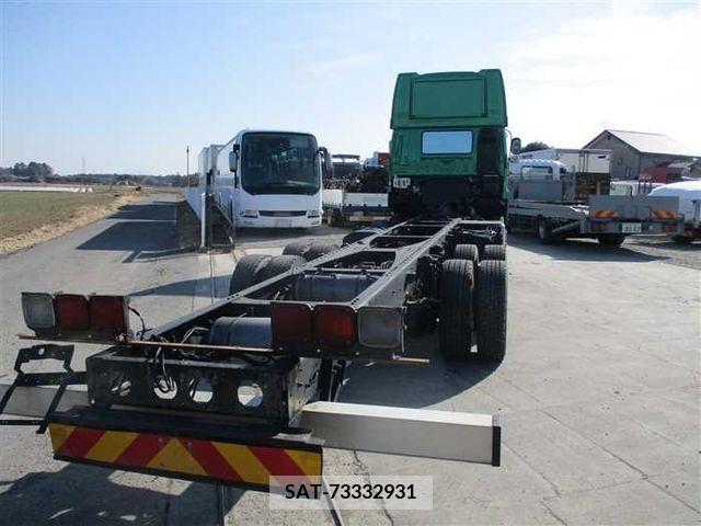 Isuzu GIGA 2013-02 270765-3