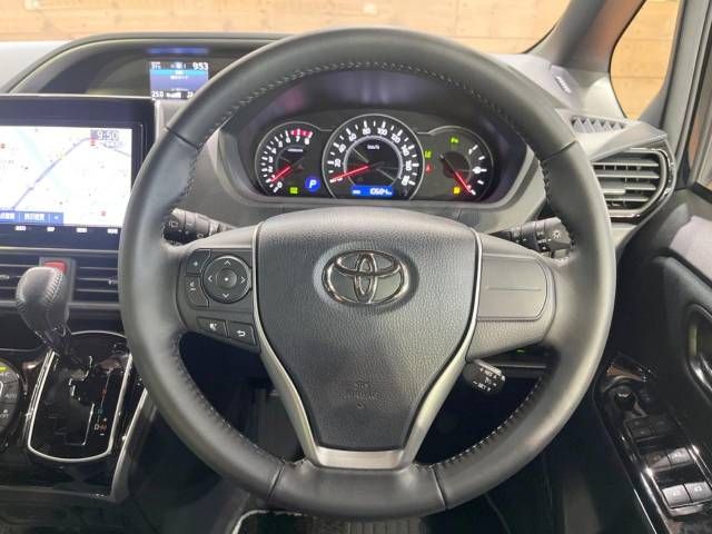 Toyota VOXY 2019-11 13869-11