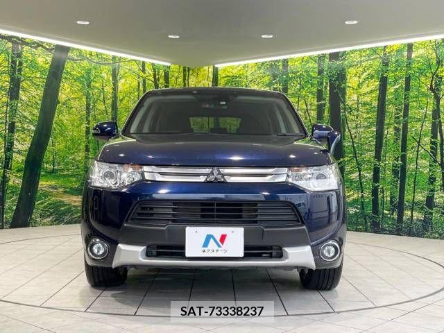 Mitsubishi OUTLANDER 2014-10 281112-15