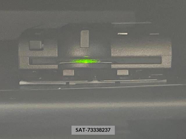 Mitsubishi OUTLANDER 2014-10 281112-7