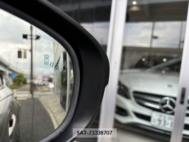 Lexus IS 2016-12 300007-13