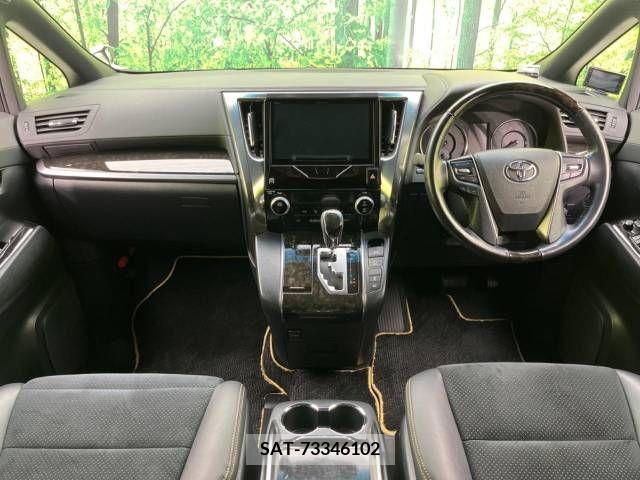 Toyota VELLFIRE 2016-09 369672-1