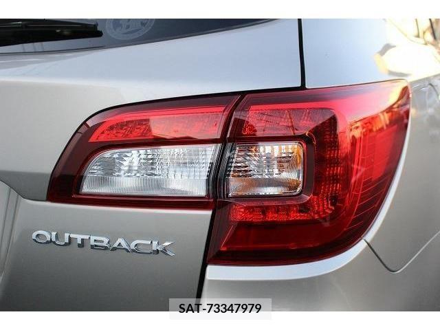 Subaru OUTBACK 2017-11 236678-11