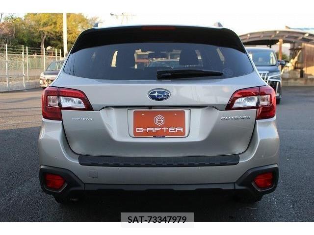 Subaru OUTBACK 2017-11 236678-8