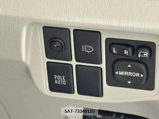 Toyota PRIUS 2011-09 224808-17