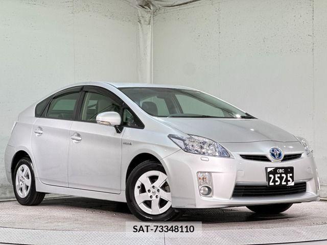 Toyota PRIUS 2011-09 224808-0