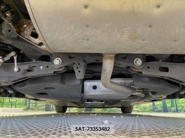 Toyota PRIUS 2016-05 322331-19