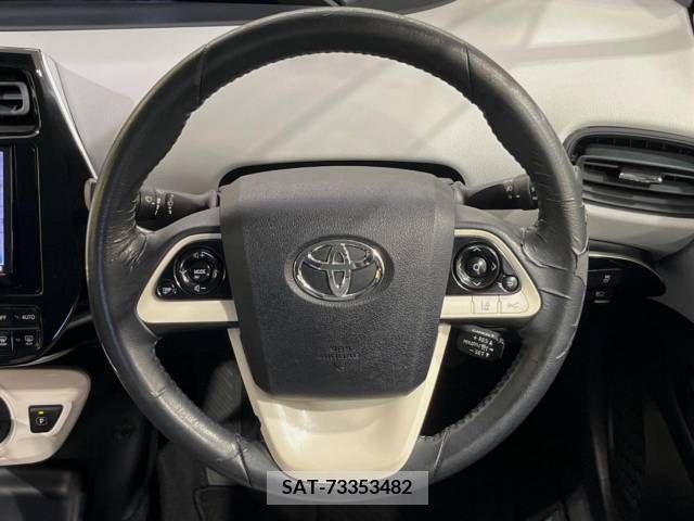 Toyota PRIUS 2016-05 322331-11