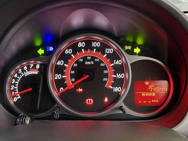 Mazda DEMIO 2012-11 196699-15
