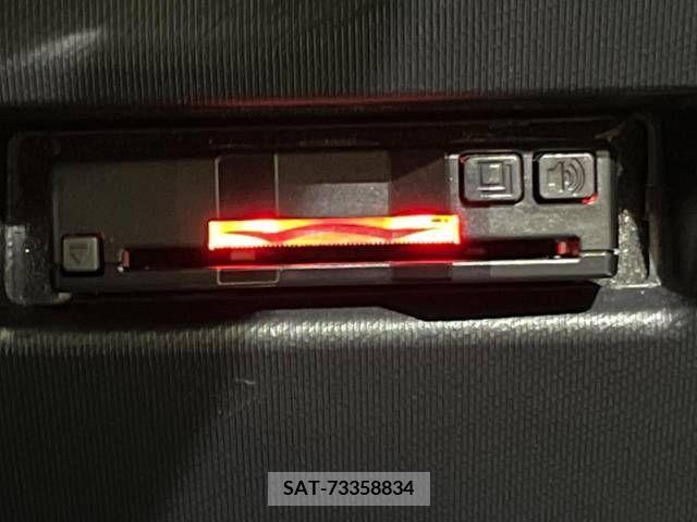 Toyota AQUA 2020-05 213516-6