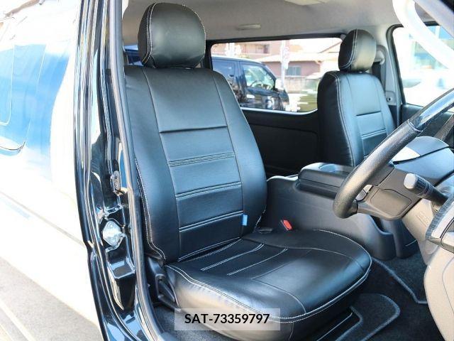 Toyota HIACE WAGON 2019-01 216850-3