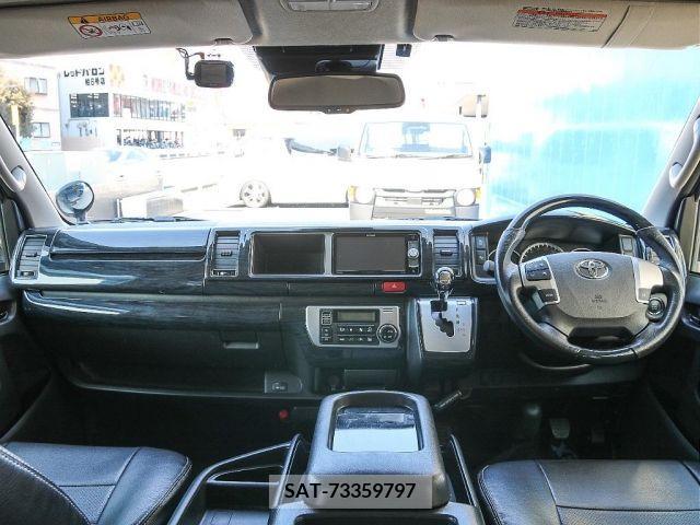 Toyota HIACE WAGON 2019-01 216850-1
