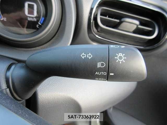 Toyota YARIS 2021-03 245950-11