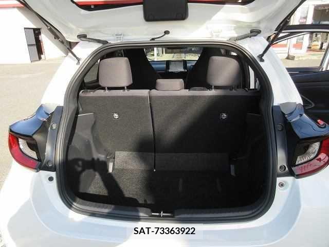 Toyota YARIS 2021-03 245950-15