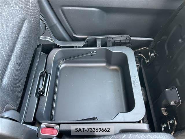Suzuki WAGON R 2023-04 328813-24