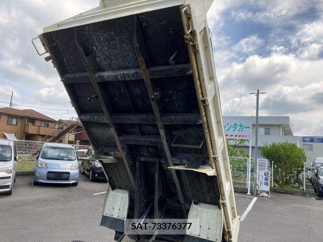 Hino DUTRO 2013-12 296678-15