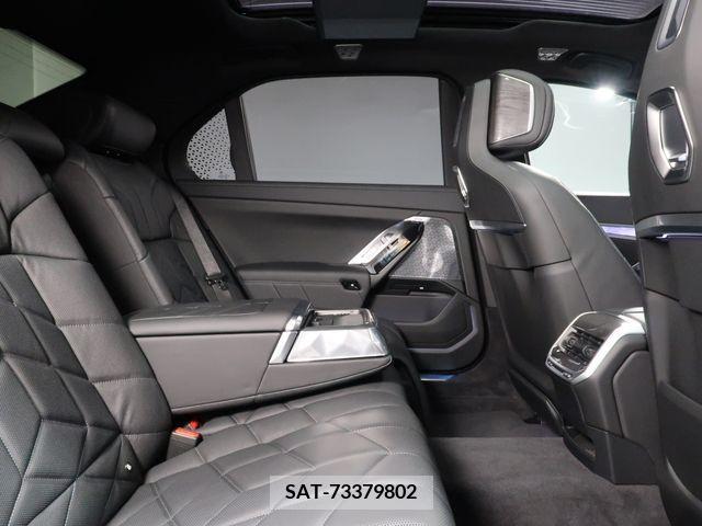 Bmw i7 2023-11 357147-7
