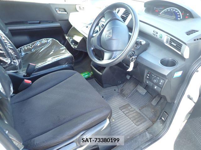 Honda FREED 2012-06 382382-1
