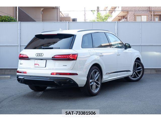 Audi Q7 2023-02 293087-7