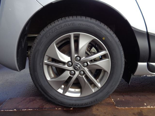 Toyota SIENTA 2019-06 19582-23