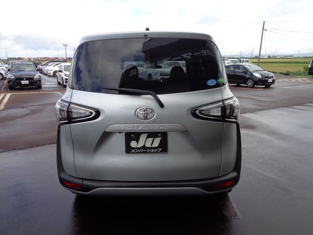 Toyota SIENTA 2019-06 19582-6