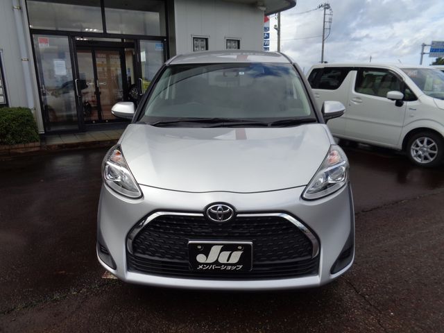 Toyota SIENTA 2019-06 19582-3