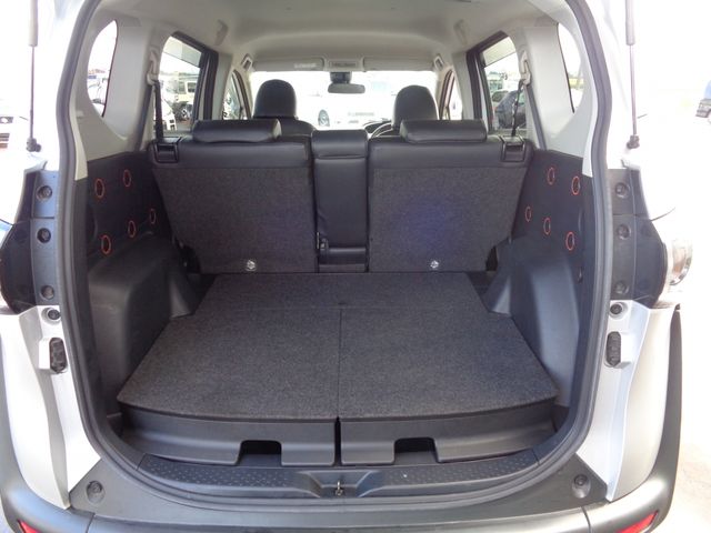 Toyota SIENTA 2019-06 19582-20
