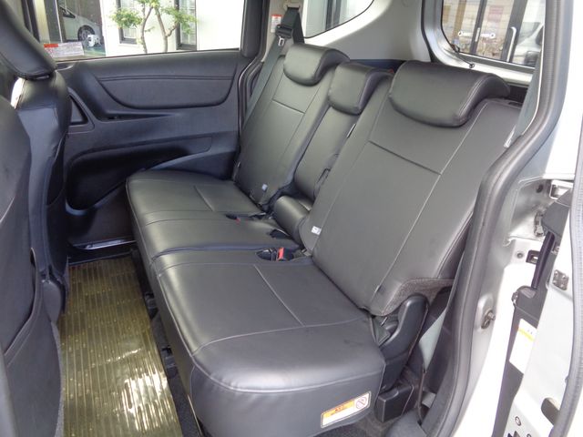 Toyota SIENTA 2019-06 19582-11