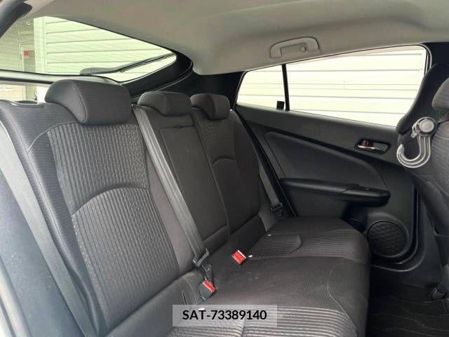 Toyota PRIUS 2017-10 385621-10