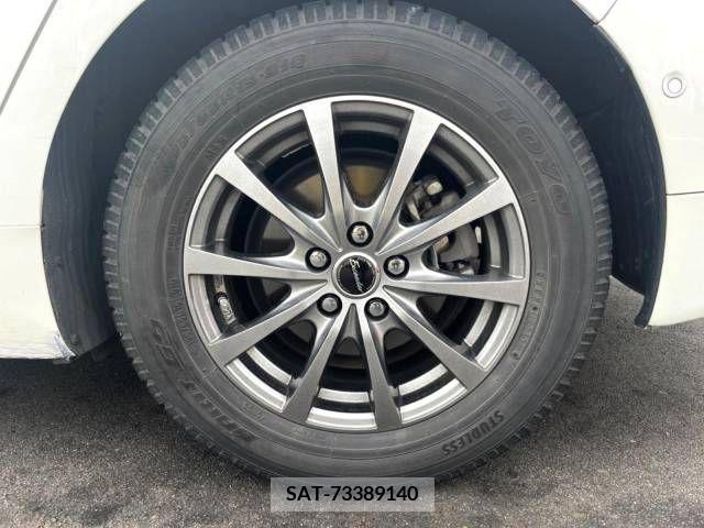 Toyota PRIUS 2017-10 385621-13