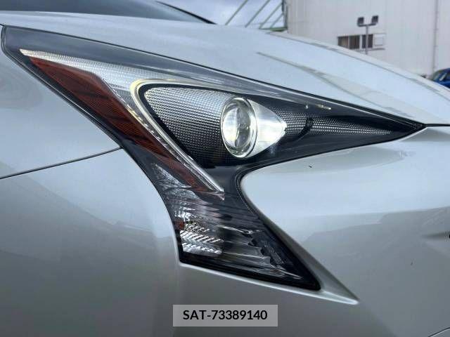 Toyota PRIUS 2017-10 385621-12
