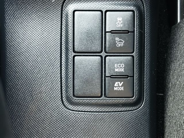 Toyota AQUA 2017-09 186351-18