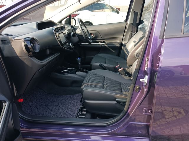 Toyota AQUA 2017-09 186351-20