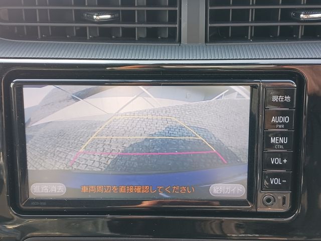 Toyota AQUA 2017-09 186351-13