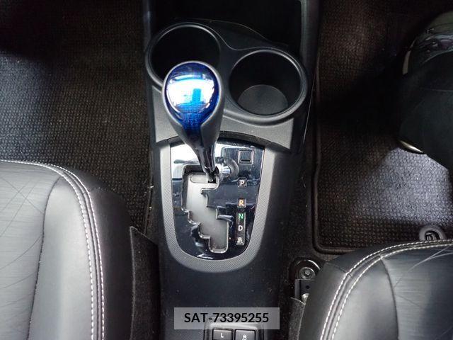 Toyota AQUA 2016-03 236840-18