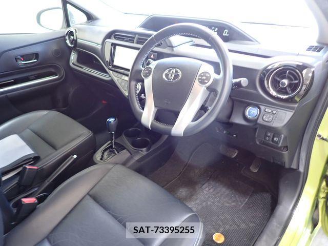 Toyota AQUA 2016-03 236840-1