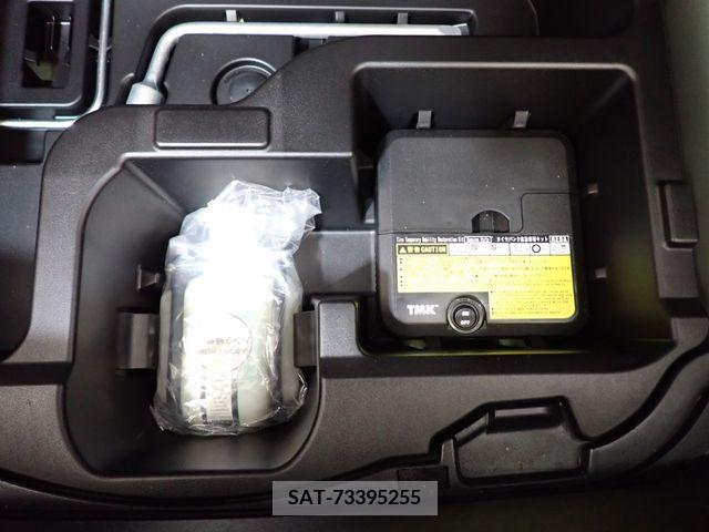 Toyota AQUA 2016-03 236840-12