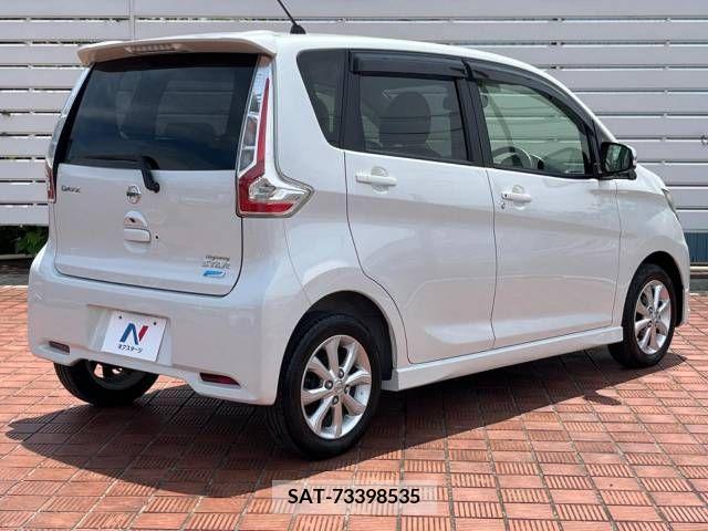 Nissan DAYZ 2016-11 353695-15
