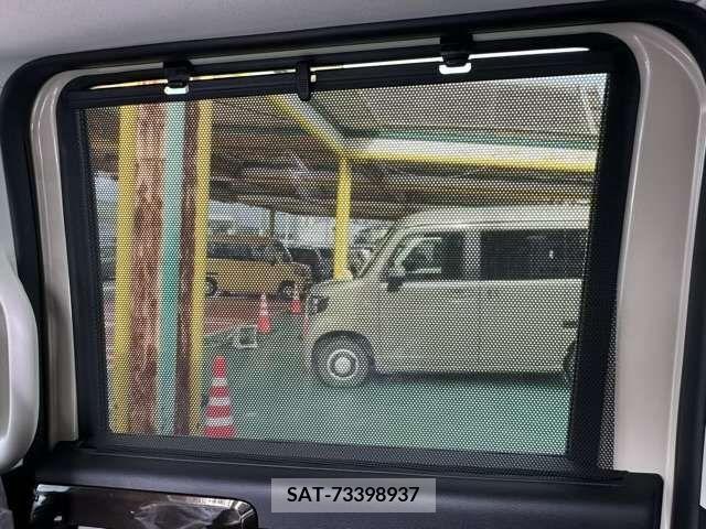 Honda N BOX 2022-12 346243-4