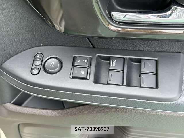 Honda N BOX 2022-12 346243-13