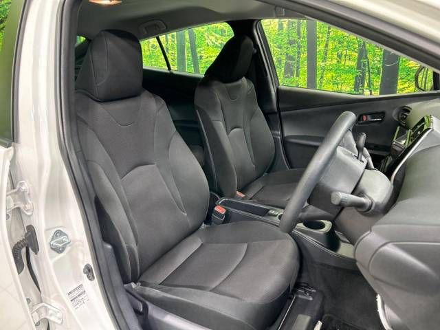 Toyota PRIUS 2019-07 28067-8