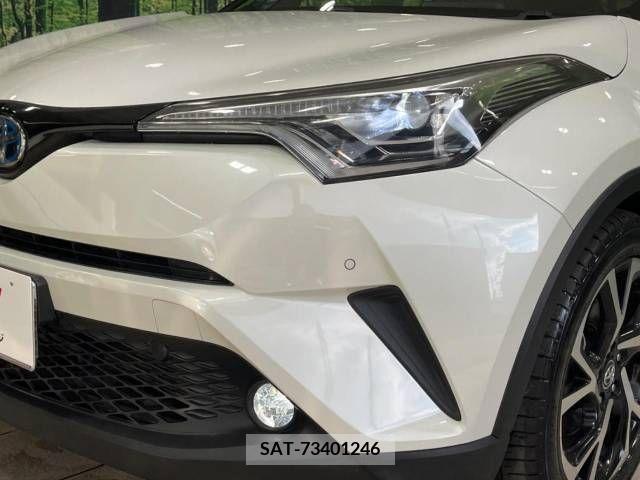 Toyota C-HR 2017-02 357823-12