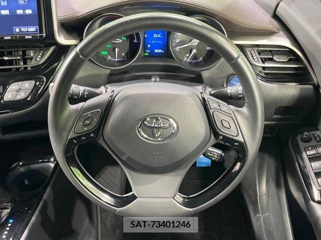 Toyota C-HR 2017-02 357823-11