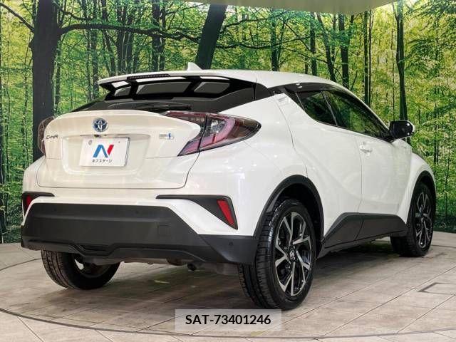 Toyota C-HR 2017-02 357823-17