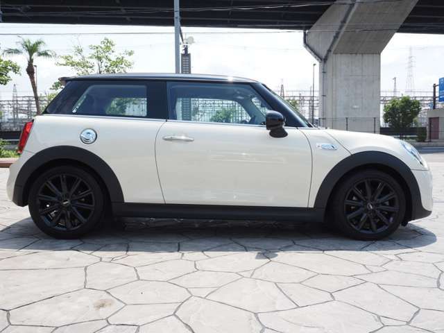 Bmw MINI 2018-10 24036-7